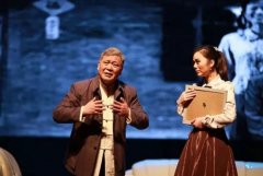 中央机关近2千名官员观看廉政豫剧，有人痛哭