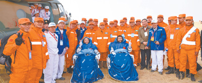 筑梦九天写忠诚