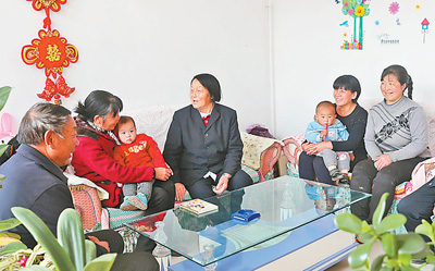 申纪兰：人民代表就要代表人民