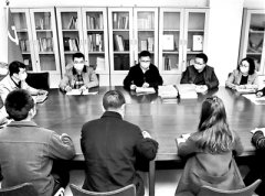 铲除“围猎”和被“围猎”的土壤 理论和实务界人士谈如何坚持受贿行贿一起查