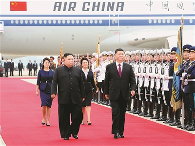 习近平抵达平壤开始对朝鲜民主主义人民共和国进行国事访问
