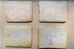 马克思珍贵手稿在中国共产党历史展览馆展出 真理火种点亮中国