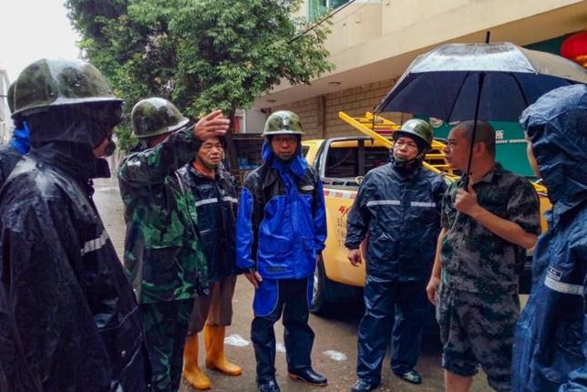 【纪检人·镜头】防抗台风护平安