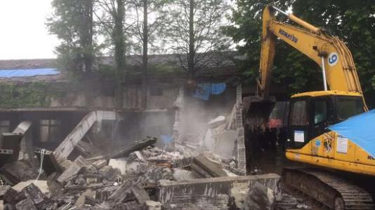 中央纪委国家监委开展农村乱占耕地建房问题整治专项监督 严肃追究顶风乱建违建行为