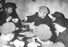 制止餐饮浪费行为-成由勤俭败由奢