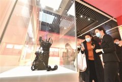 坚持党的领导的最高原则