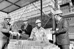 紧盯重大战略任务强化政治监督