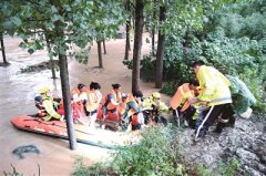 河南遭遇罕见特大暴雨 欧洲多地持续降雨 高温席卷美国西北部 极端天气凸显气候变化威胁