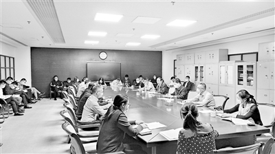 着力构建全方位干部监督体系